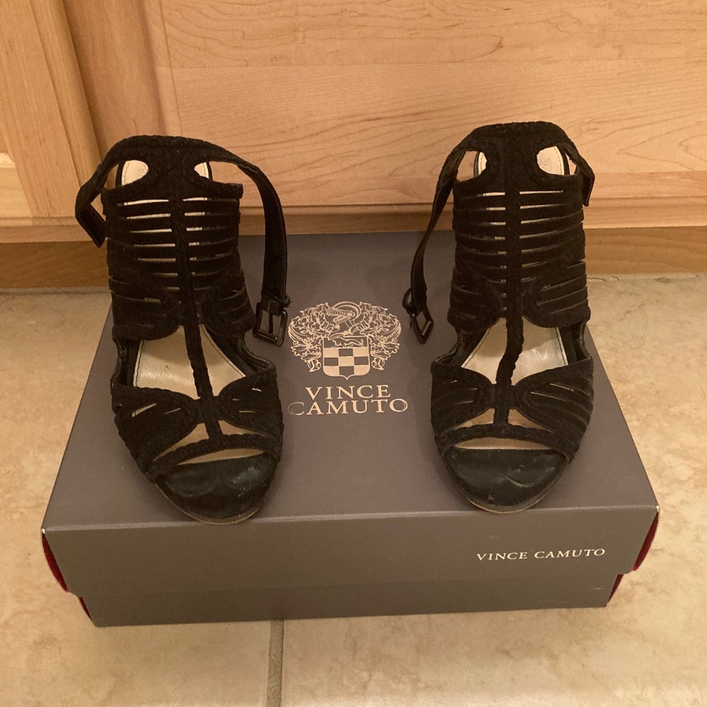 Vince Canuto genuine suede sandals